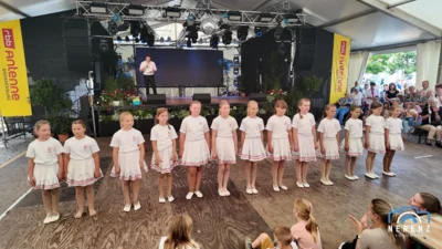 Tanzshow vom Calauer Carneval Club e.V.  (Bild vergr&ouml;&szlig;ern)