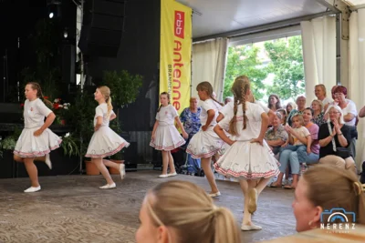 Tanzshow vom Calauer Carneval Club e.V.  (Bild vergr&ouml;&szlig;ern)
