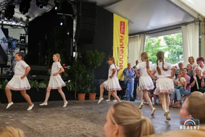 Tanzshow vom Calauer Carneval Club e.V.  (Bild vergr&ouml;&szlig;ern)