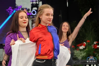 Tanzshow vom Calauer Carneval Club e.V.  (Bild vergr&ouml;&szlig;ern)