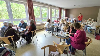 Anschlie&szlig;end gem&uuml;tliches Beisammensein bei Kaffee und Kuchen 