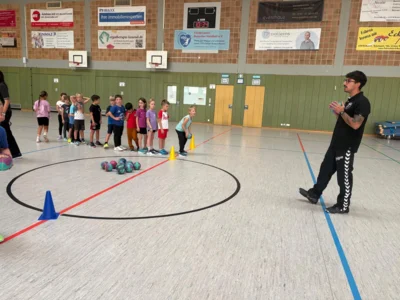 Foto des Albums: Handball-Training mit der HSG Beuern