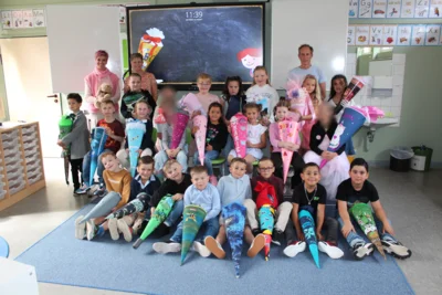 Klasse 1b  (Bild vergr&ouml;&szlig;ern)