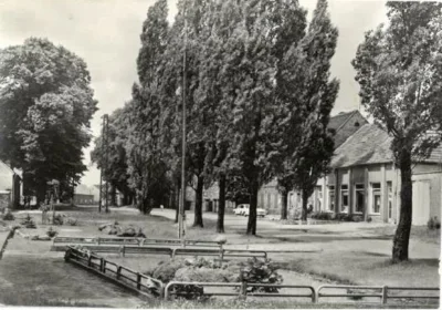ehemaliger Konsum, Dorfstra&szlig;e 14. Ende 50iger Jahre 