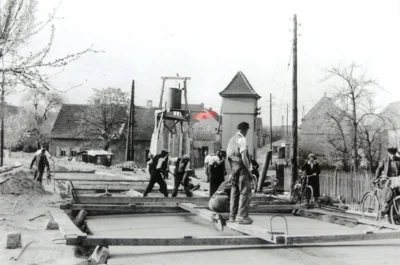 Karl- Marx Str  Einm&uuml;ndung Dorfplatz und Stra&szlig;e des Friedens 