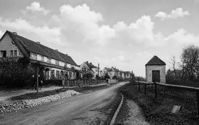 Blick Burgkemnitzer Str. Richtg Schule, Standort H&ouml;he Alte Gemeinde, ca. 1960 