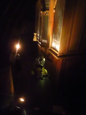 Foto des Albums: Der gebürtige Dortmunder, jetzt in Berlin lebende Dr. Florian Wilkes spielt ein großartiges Orgelkonzert in der Stadtkirche, welches die Zuhörer begeistert
