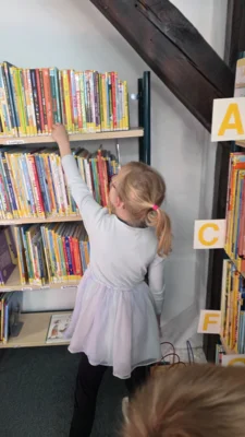 Foto des Albums: Bibliotheksbesuch der Klasse 1a
