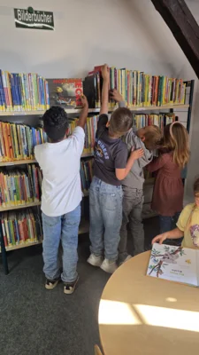 Foto des Albums: Bibliotheksbesuch der Klasse 1a