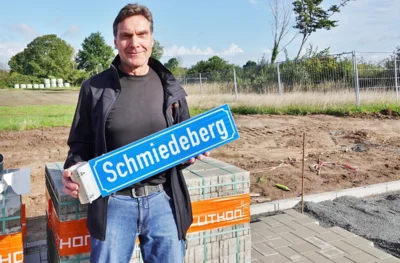 B&uuml;rgermeister Dirk Griese auf der Baustelle 