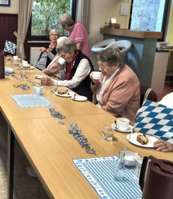 Oktoberfest                                       02 