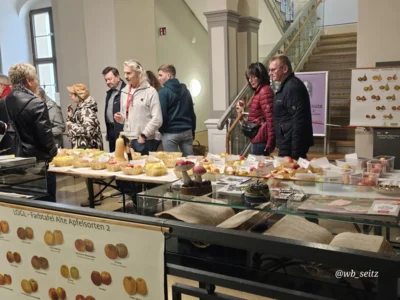 Foto des Albums: Obstausstellung