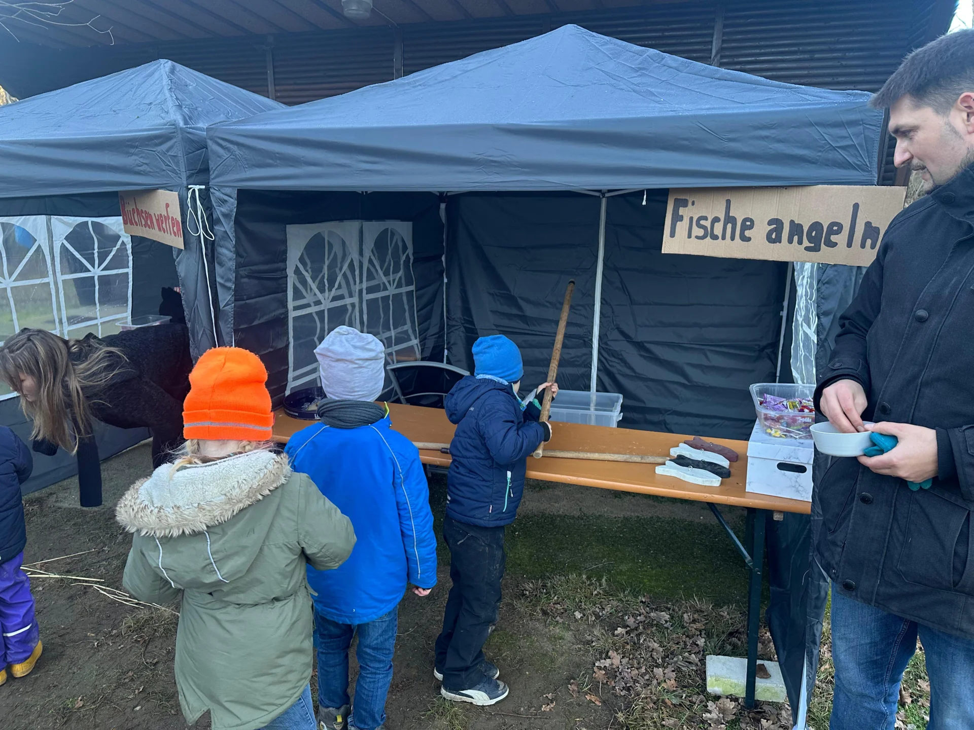Bild: ...mit Kinder-Jahrmarkt