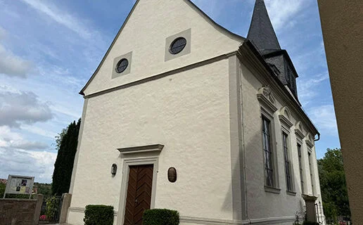 Kirche Oberhohenried vorne