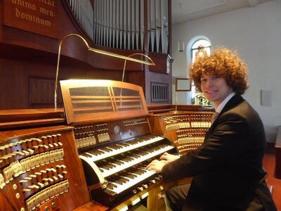 Der Organist Sebastian Ruf, Regionalkantor in Bayreuth (Bild vergrößern)