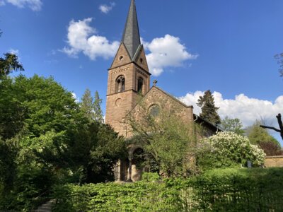 Die Pfarrkirche auf dem Burgberg
