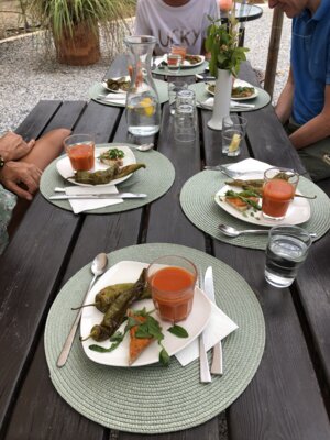 Liebevolles Dinner extra für uns zubereitet (Bild vergrößern)