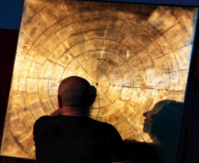 Hans-Karsten Raecke am Bild-Klang-Generator