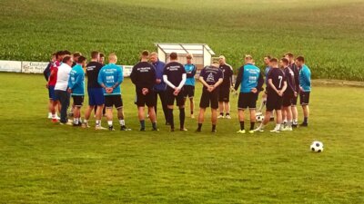 Trainer Rudolph schwört seine Mannen ein!