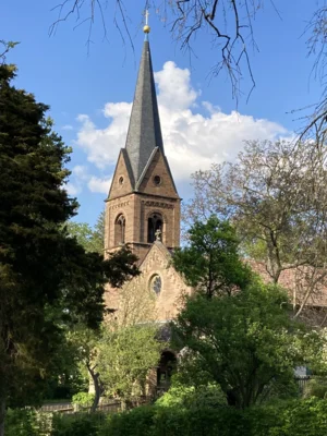 Die Pfarrkirche auf dem Burgberg
