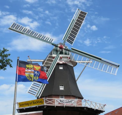 Bei ausreichend Wind werden sich in Idafehn am Deutschen Mühlentag wieder die Flügel drehen (Foto: Groeneveld) (Bild vergr&ouml;&szlig;ern)