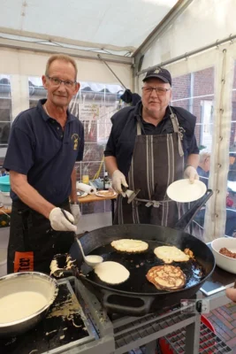 Beim Apfel-Backtag gibt es auch wieder leckere Apfel-Pfannkuchen (Foto: Groeneveld) (Bild vergr&ouml;&szlig;ern)