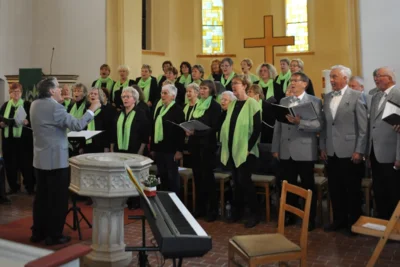 Auftritt des Volkschores Kolkwitz im Rahmen des Benefizkonzertes in der Kolkwitzer Kirche 2024