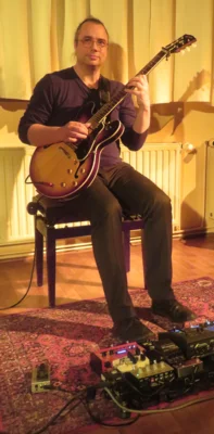 Veranstaltung: Sonntag, 09.08.2026, 15.00 Uhr, Barockkirche Reinharz, Bad Schmiedeberg,    4. Sommerkonzert mit dem Gitarristen Matthias Ehrig, Leipzig &bdquo;Mehr Gitarre!&ldquo; So 09.08.2026