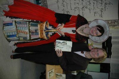Foto des Albums: Enrik Lauer liest Mozart und die Frauen in der Bibliothek Wusterhausen (27.10.2006)