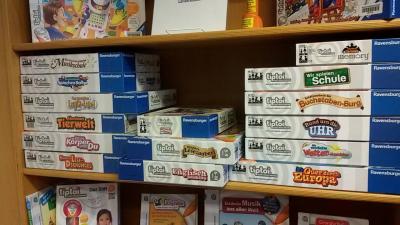 Foto des Albums: Oldenburgische Landesbank unterstützt die Bücherei