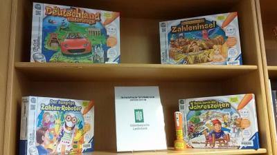 Foto des Albums: Oldenburgische Landesbank unterstützt die Bücherei