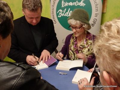Foto des Albums: Literarischer Bilderborgen: Lesung mit Renate Bergmann - Wer erbt, muss auch GIESSEN (14.11.2016)