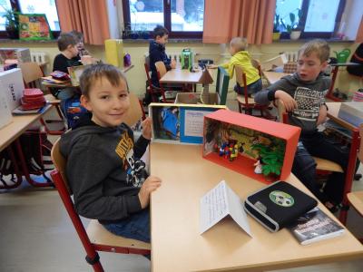 Foto des Albums: Märchenkisten Klasse 2a