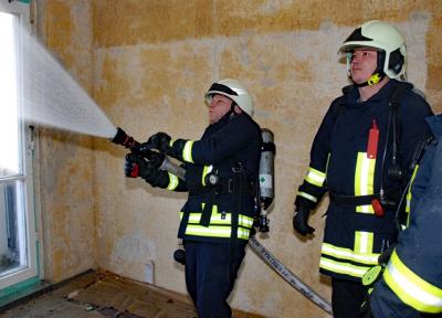 Fotoalbum Feuerwehren aus Doberlug-Kirchhain und dem Amt Elsterland üben in Rückersdorf
