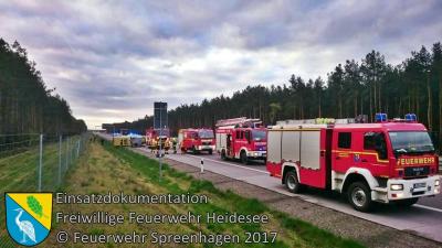 Vorschaubild: Einsatz 13/2017 | Transporter auf Seite | BAB 12 AS Storkow - AS Friedersdorf | 23.04.2017