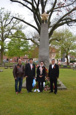 Annett Jura mit russischer Delegation 