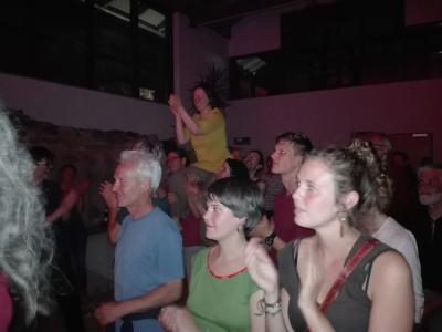 Foto des Albums: Tanzen, Hüpfen und Schwitzen mit SKALINKA  :-)