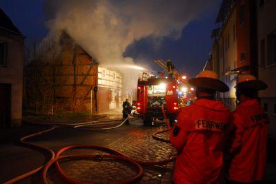Foto des Albums: Altes Fachwerkhaus niedergebrannt (18.12.2007)