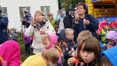Foto des Albums: Auszeichnung zum "Haus der kleinen Forscher"