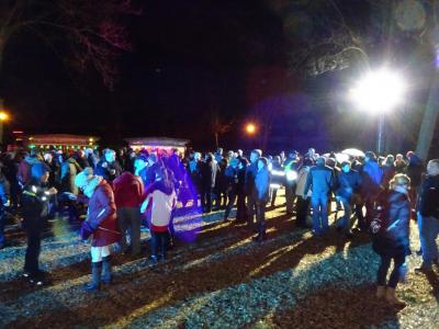 Foto des Albums: Silvester-Open-Air auf dem Burghof-Gelände mit grandiosem Höhenfeuerwerk