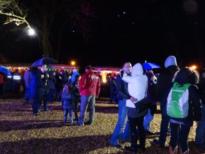 Foto des Albums: Silvester-Open-Air auf dem Burghof-Gelände mit grandiosem Höhenfeuerwerk