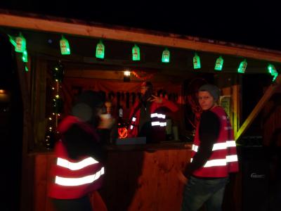 Foto des Albums: Silvester-Open-Air auf dem Burghof-Gelände mit grandiosem Höhenfeuerwerk