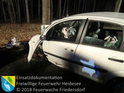 Vorschaubild: Einsatz 5/2018 | PKW gegen Baum | K 6152 OV Gussow - Gräbendorf