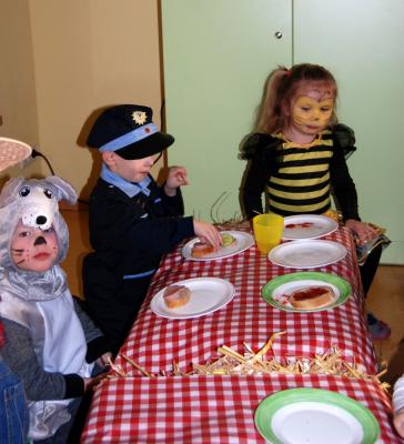 Foto des Albums: "Auf dem Bauernhof" Karneval im Kindergarten
