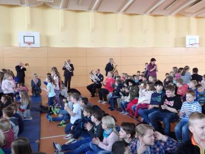 Foto des Albums: Das Landespolizeiorchester zu Besuch an unserer Schule (02. 03. 2018)