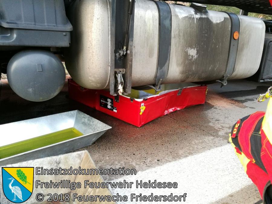 Bild: Einsatz 13/2018 | Dieselaustritt aus LKW | BAB 10 AD Spreeau - AS Niederlehme