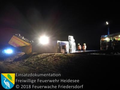 Vorschaubild: Einsatz 14/2018 | VU LKW auf Seite - 3x PKW | BAB 12 AS Friedersdorf - AS Storkow