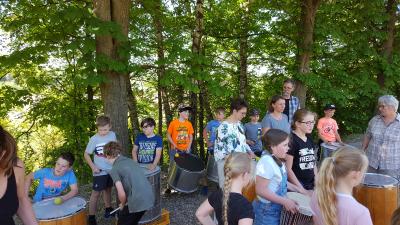 Foto des Albums: Trommeln für den "Jungen mit der Deutschlandfahne"