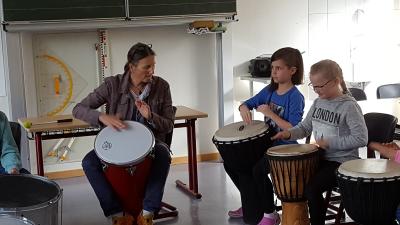 Foto des Albums: Trommeln für den "Jungen mit der Deutschlandfahne"