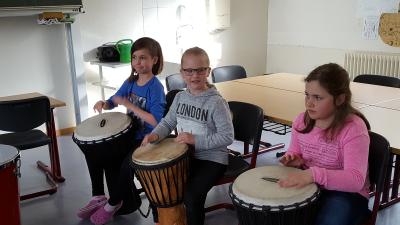 Foto des Albums: Trommeln für den "Jungen mit der Deutschlandfahne"